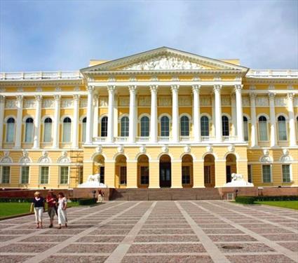 Михайловский Дворец закроют в самый разгар туристического сезона
