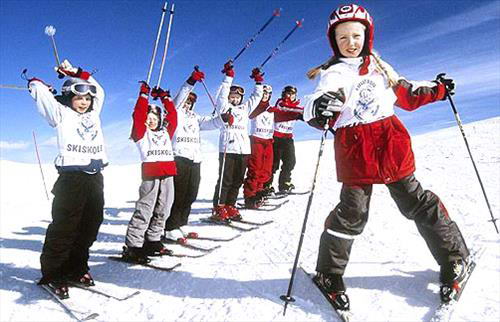 В Норвегии бесплатно научат кататься на горных лыжах