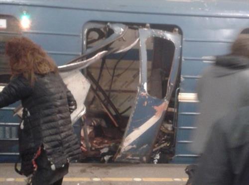 В Петербурге взрывы в метро
