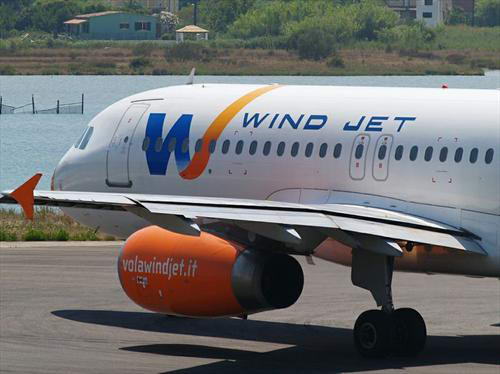 Власти грозят приземлить Wind Jet 13 августа