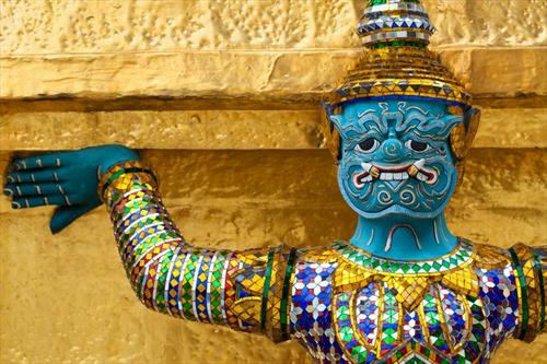 Таиланд устанавливает финансовую планку для туристов