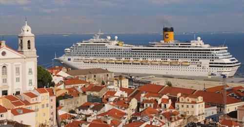На безудержный туризм жалуются жители Лиссабона