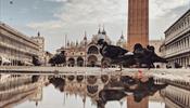 В Венеции вновь заговорили о квотах для «безумных туристов»