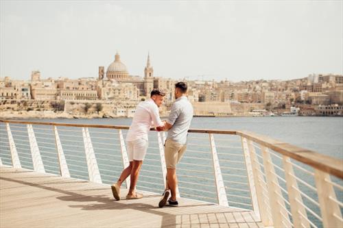 Мальта видит себя частью радуги