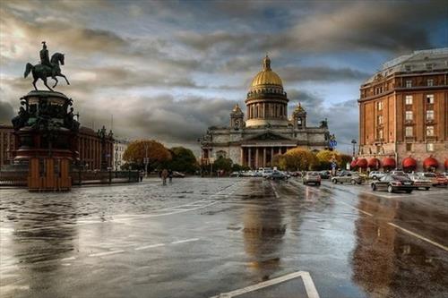 Туристический сбор в С-Петербурге отложен