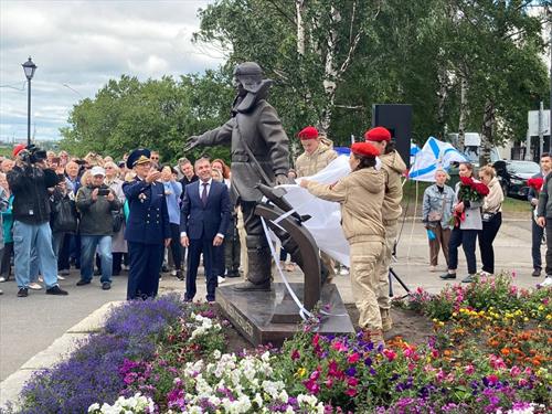 Smartavia поддержала монумент в честь первого полета гражданской авиации на русском Севере